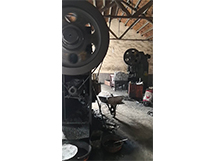 ���a����